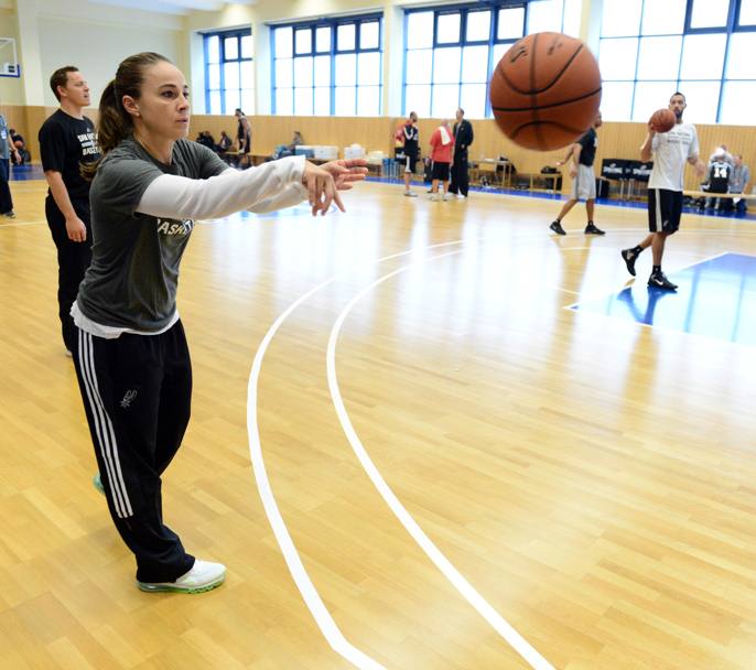 L&#39;assistant coach Becky Hammon in azione (NBA/Getty Images)